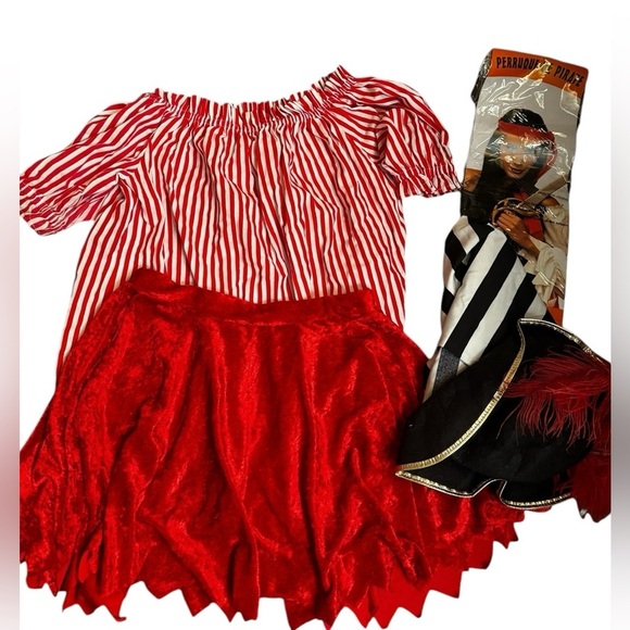 SEXY PIRATE COSTUME Halloween Women’s One Size Skirt Top Wig Hat Bandana EUC - Picture 3 of 6